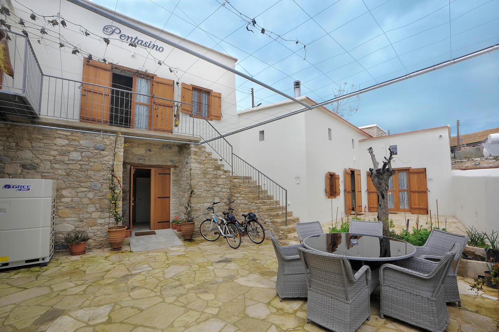 Pentasino Traditional House Agios Theodoros Екстериор снимка